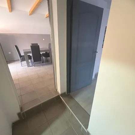 Apartmani Sandamara